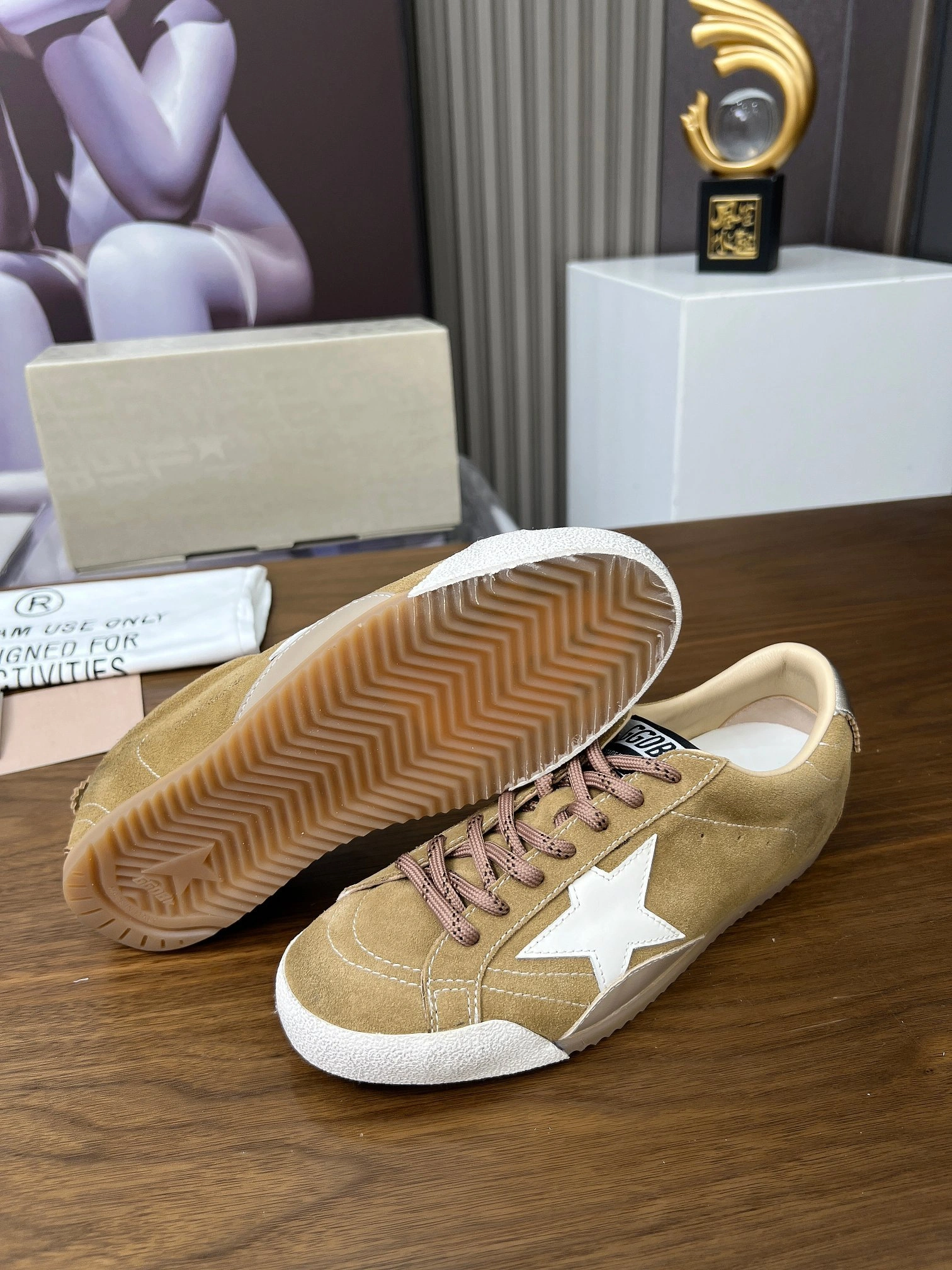 6642 GMF00922.F007393.55667 Calfskin item:ET-X000F1803